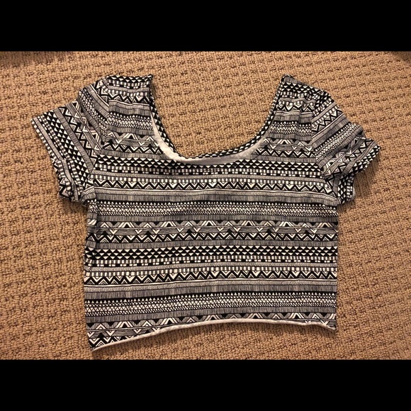 Crop Top - Picture 2 of 3